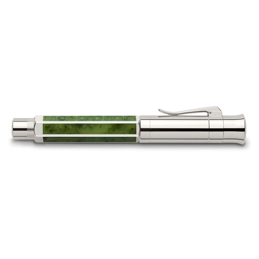 Graf-von-Faber-Castell - Fountain pen Pen of the Year 2011 Fine